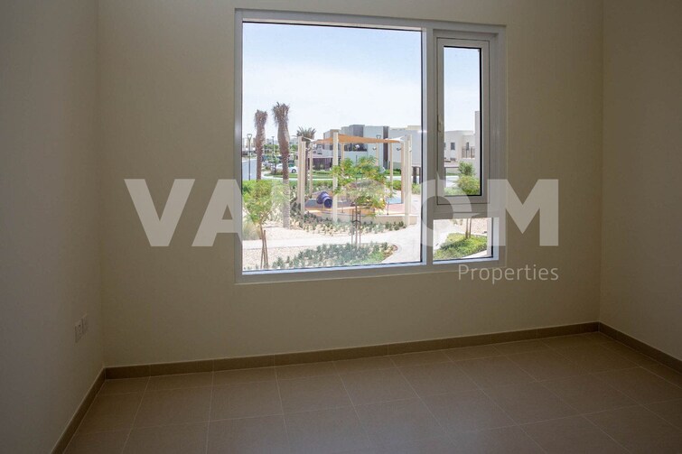  Townhouse for Sale, Dubai South, Dubai