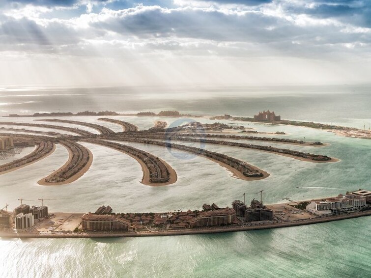 The Crescent Land for Sale, Palm Jumeirah, Dubai