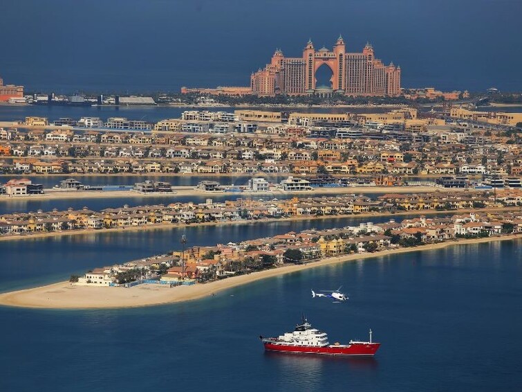 The Crescent Land for Sale, Palm Jumeirah, Dubai