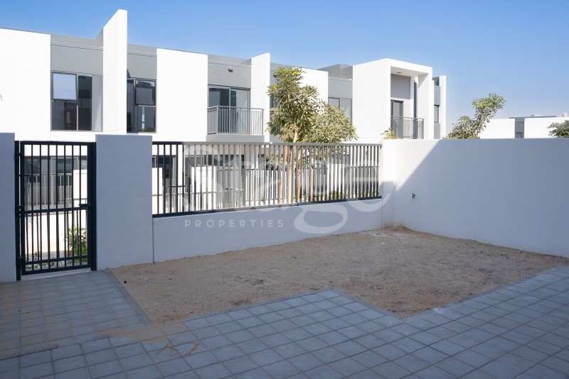  Townhouse for Rent, Dubailand, Dubai