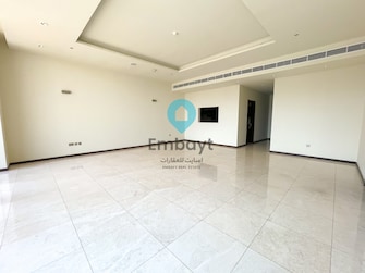 3 BR Apartment For Rent in Amber Cover Image