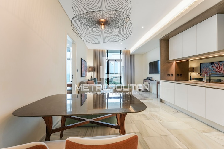  Apartment for Sale, Palm Jumeirah, Dubai
