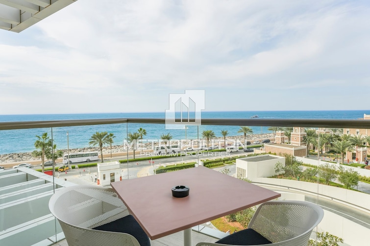  Apartment for Sale, Palm Jumeirah, Dubai