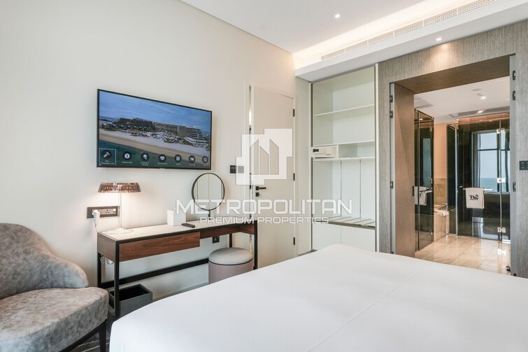  Apartment for Sale, Palm Jumeirah, Dubai