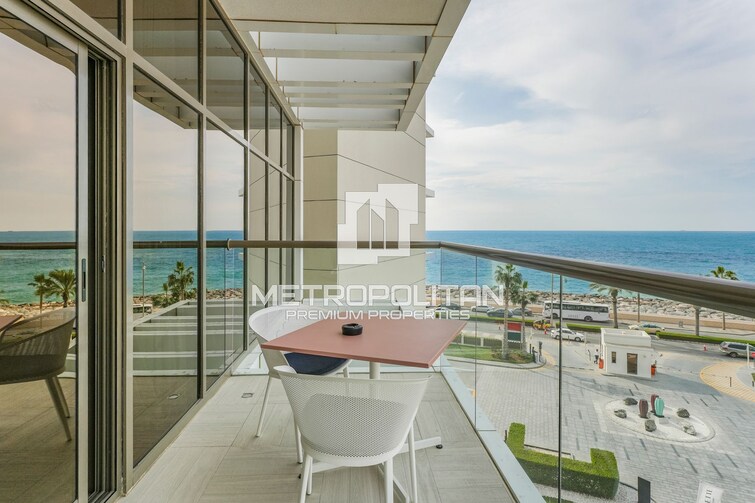  Apartment for Sale, Palm Jumeirah, Dubai