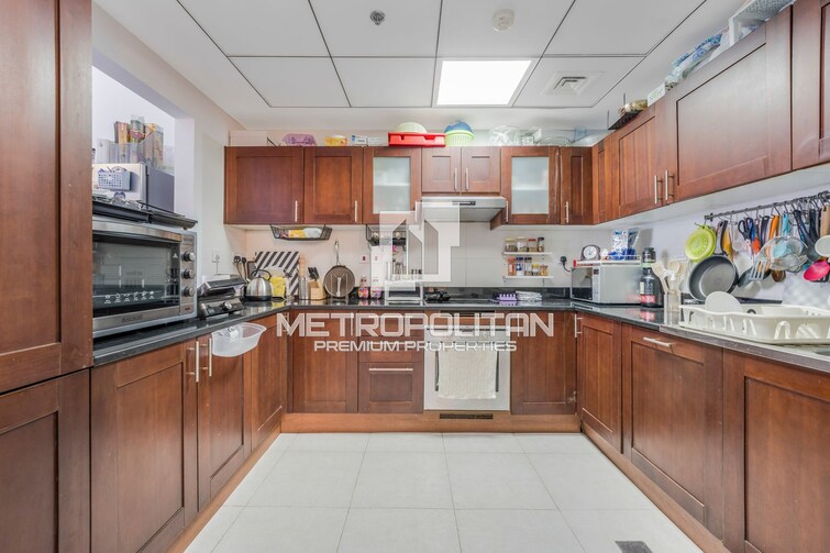 JLT Cluster S (Green Lake Towers) Apartment for Sale, Jumeirah Lake Towers (JLT), Dubai
