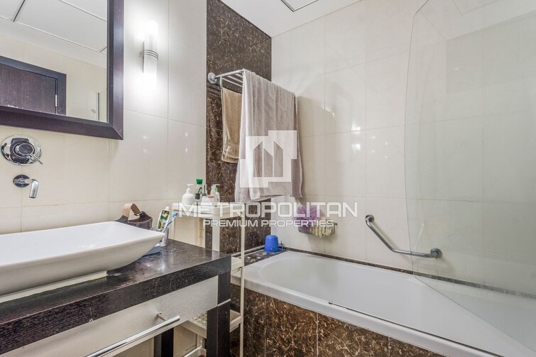 JLT Cluster S (Green Lake Towers) Apartment for Sale, Jumeirah Lake Towers (JLT), Dubai