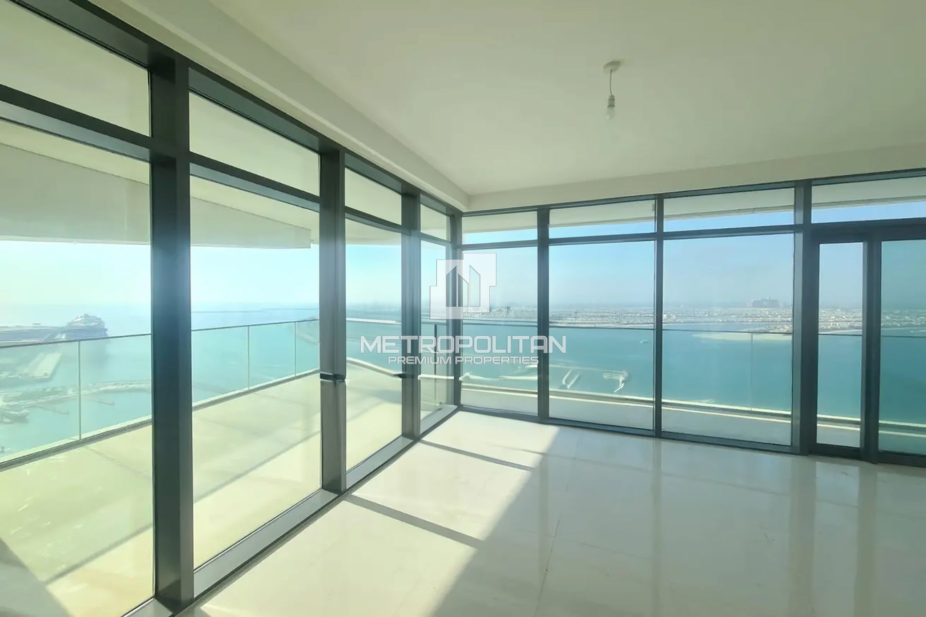 EMAAR Beachfront Apartment for Sale, Dubai Harbour, Dubai