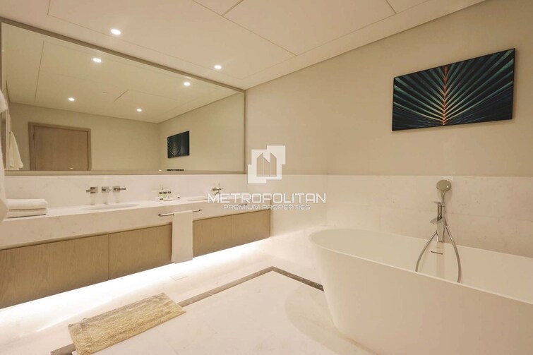 The Palm Tower Apartment for Sale, Palm Jumeirah, Dubai