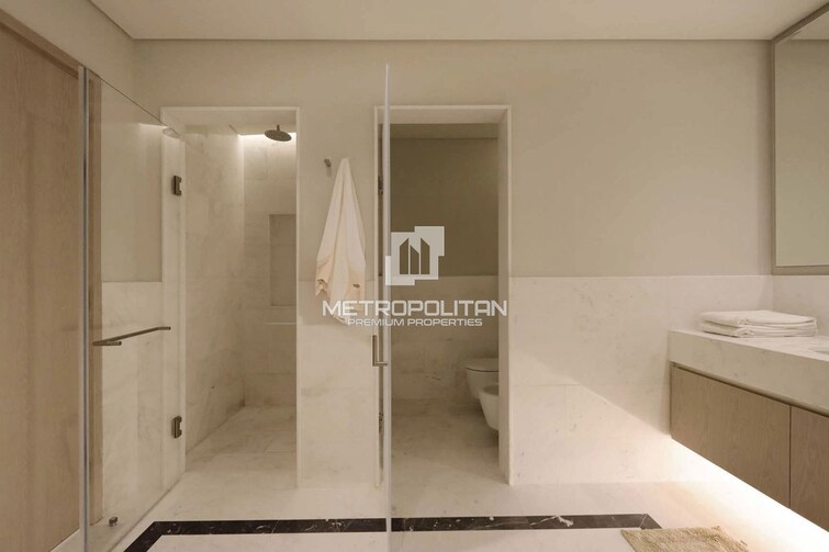 The Palm Tower Apartment for Sale, Palm Jumeirah, Dubai