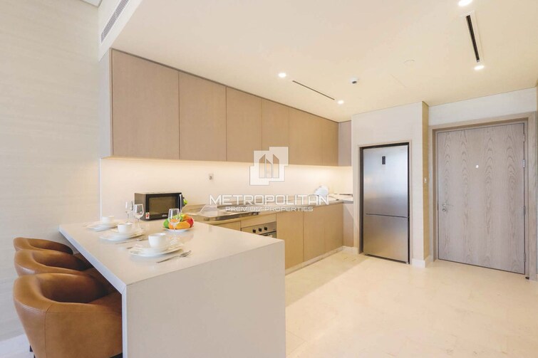 The Palm Tower Apartment for Sale, Palm Jumeirah, Dubai