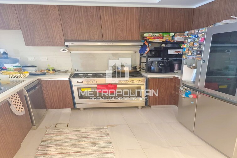 Al Kifaf Apartment for Sale, Bur Dubai, Dubai