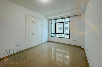 1 BR Apartment For Sale in Dubai Marina Towers (Emaar 6 Towers) Cover Image