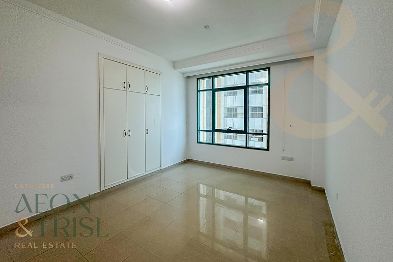 Dubai Marina Towers (Emaar 6 Towers) Apartment for Sale, Dubai Marina, Dubai