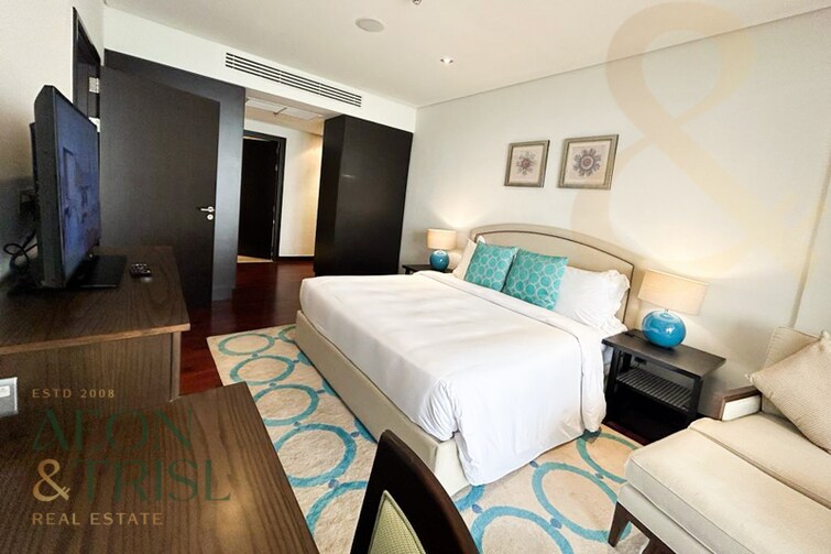  Apartment for Sale, Palm Jumeirah, Dubai