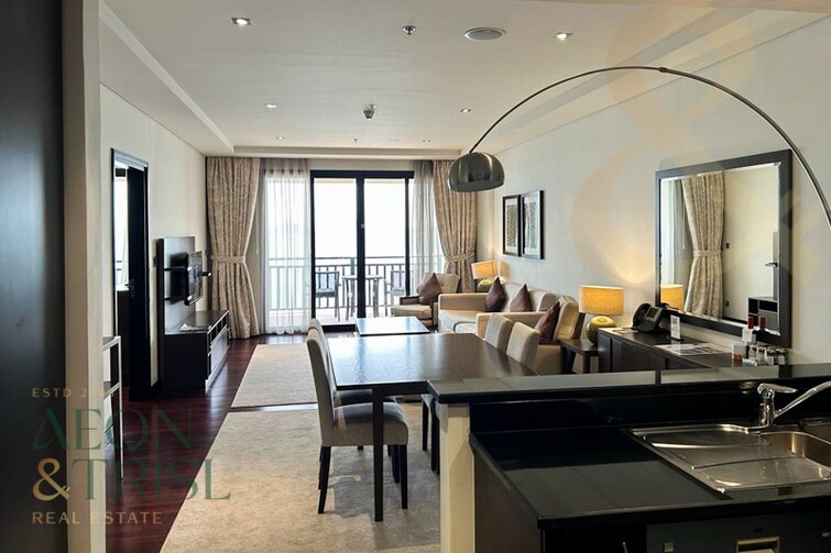  Apartment for Sale, Palm Jumeirah, Dubai