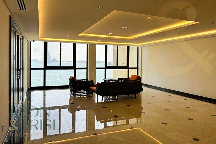  Apartment for Sale, Palm Jumeirah, Dubai