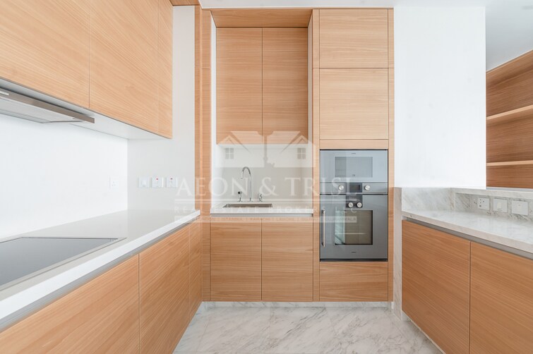  Apartment for Rent, Palm Jumeirah, Dubai