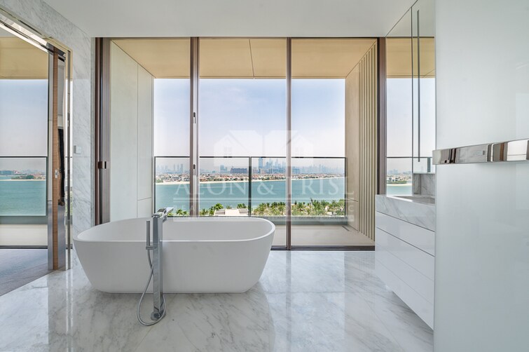  Apartment for Rent, Palm Jumeirah, Dubai
