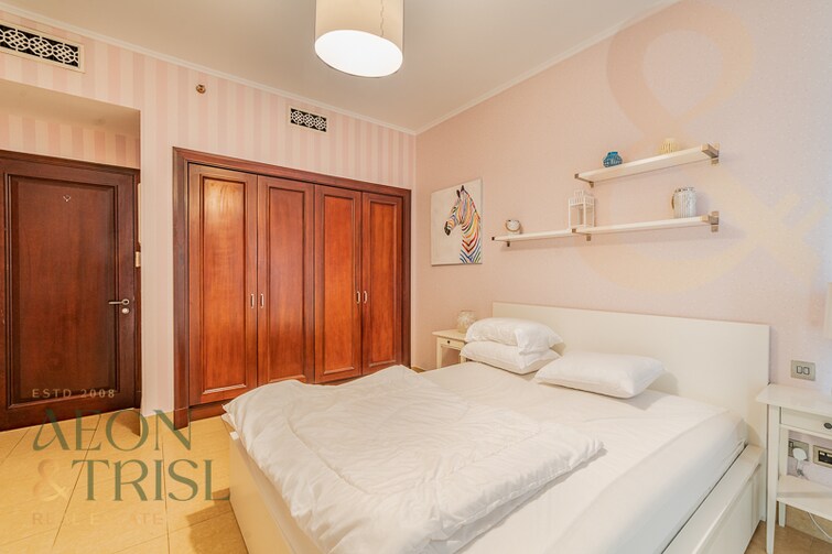 Old Town Apartment for Sale, Downtown Dubai, Dubai