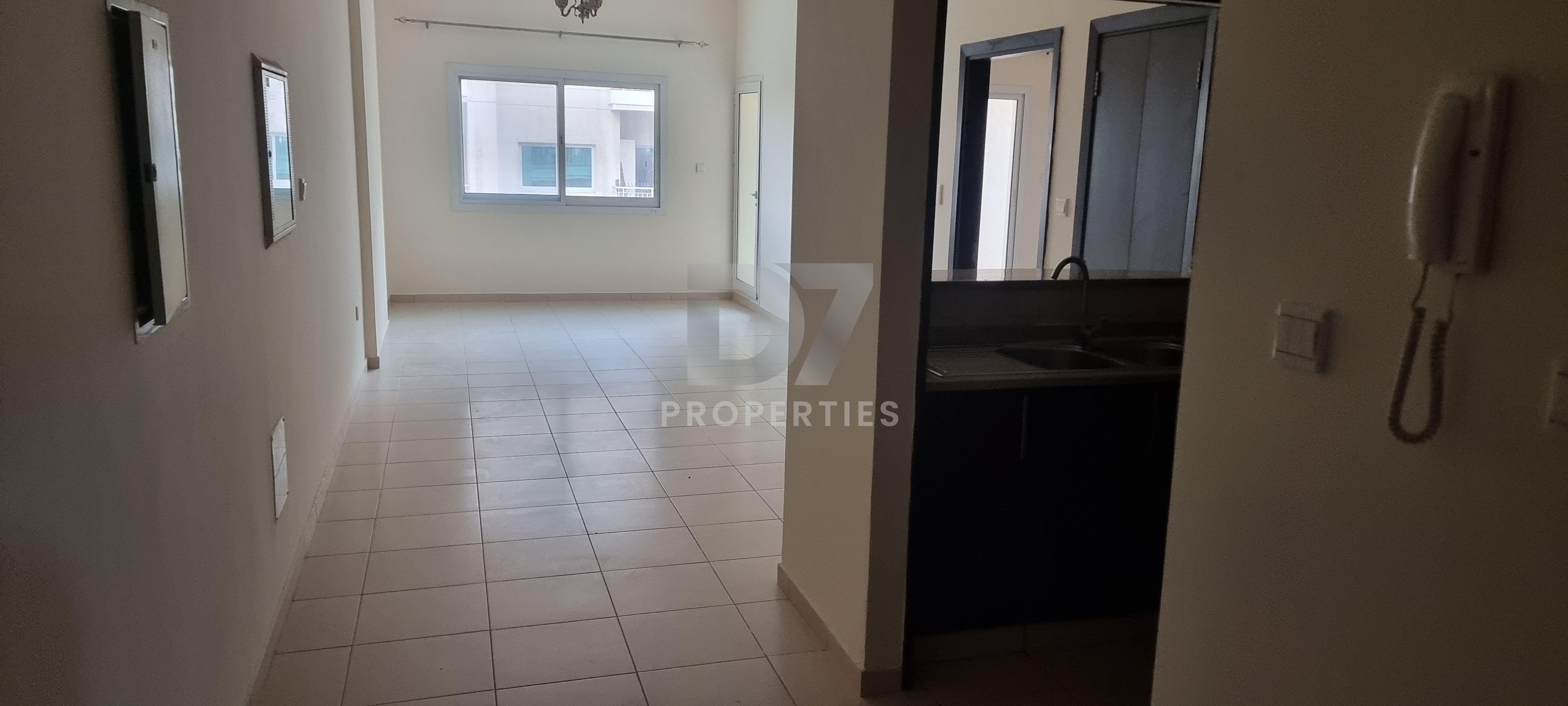 1 Bedroom 855 Sq.Ft. Apartment for Rent in Queue Point, Dubai - 5116178