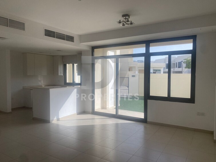 Safi Townhouses Villa for Sale, Town Square, Dubai