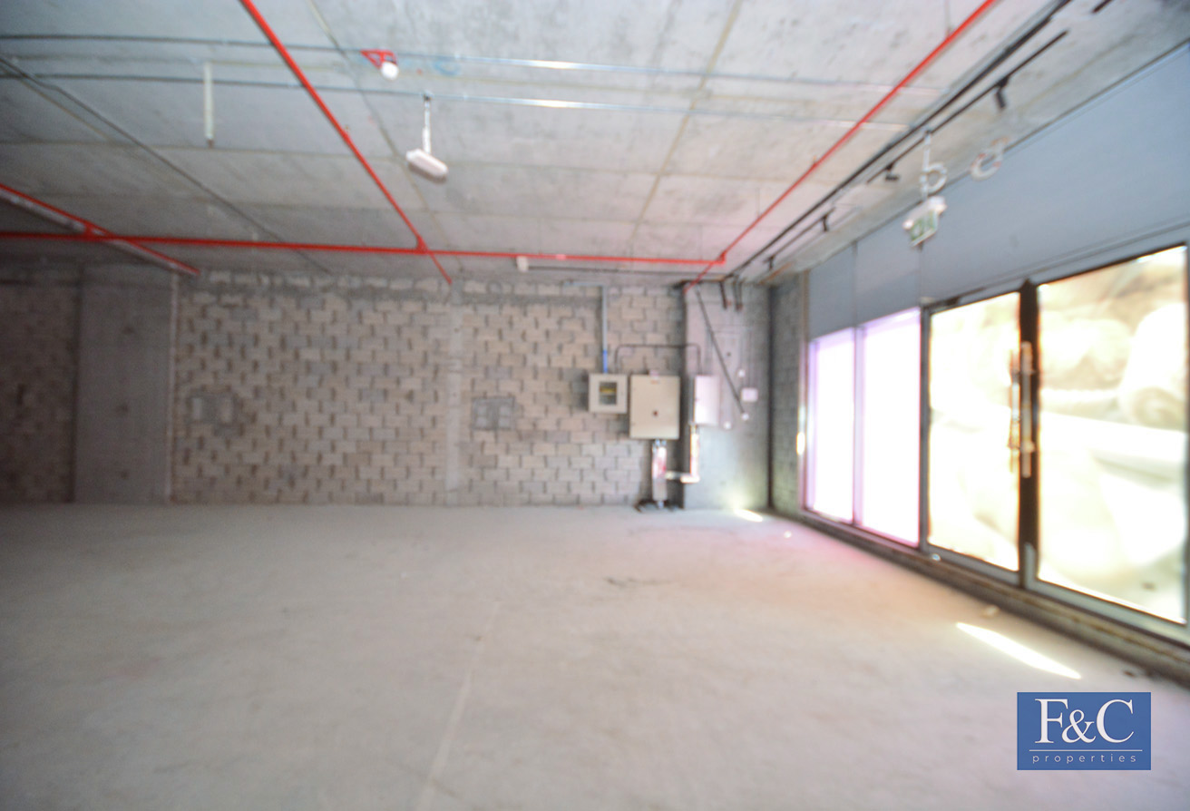 Al Muteena Retail Shop for Rent, Deira, Dubai