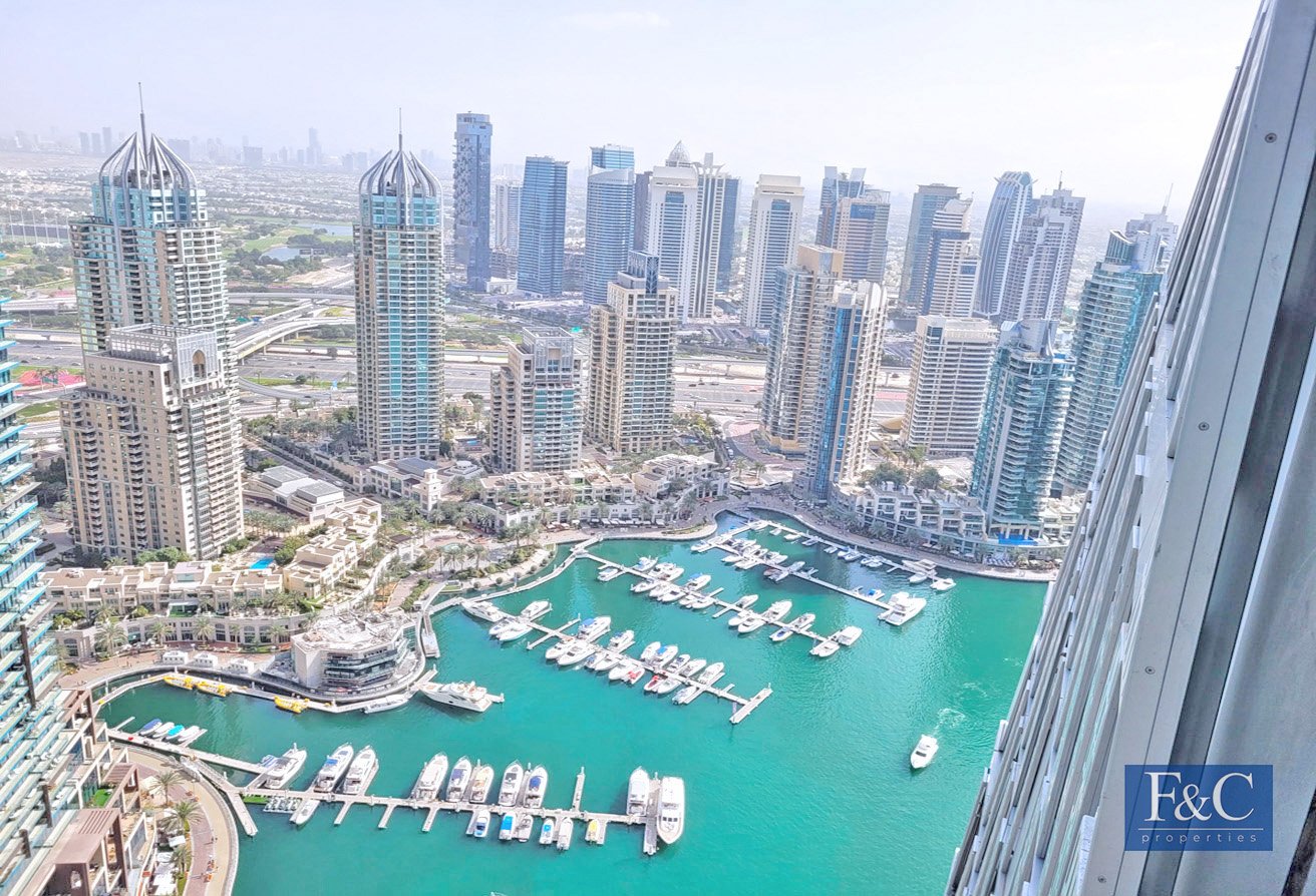 Cayan Tower Apartment for Rent, Dubai Marina, Dubai