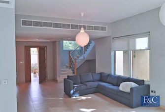 4 BR Villa For Rent in Legacy Nova Cover Image