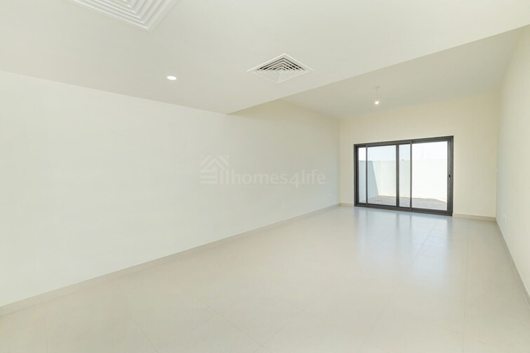  Townhouse for Sale, Dubai South, Dubai