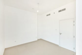 2 BR Apartment For Sale in Zahra Breeze Apartments Cover Image