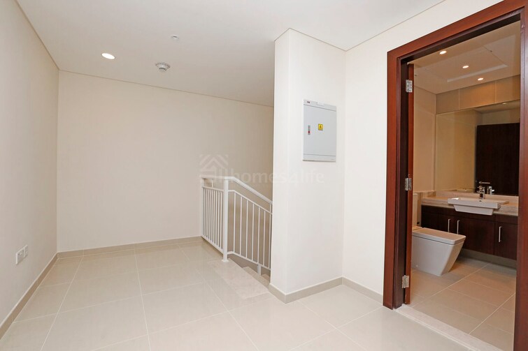 Panorama Duplex for Rent, The Views, Dubai