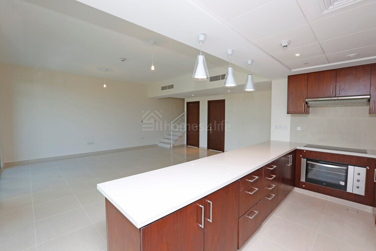 Panorama Duplex for Rent, The Views, Dubai