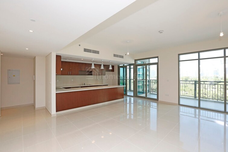 Panorama Duplex for Rent, The Views, Dubai