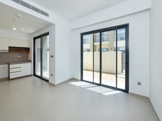 3 BR Townhouse For Sale in Camelia Cover Image