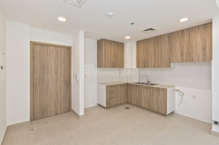  Apartment for Sale, Town Square, Dubai