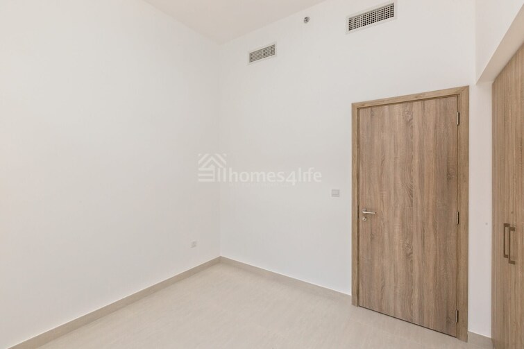  Apartment for Sale, Town Square, Dubai