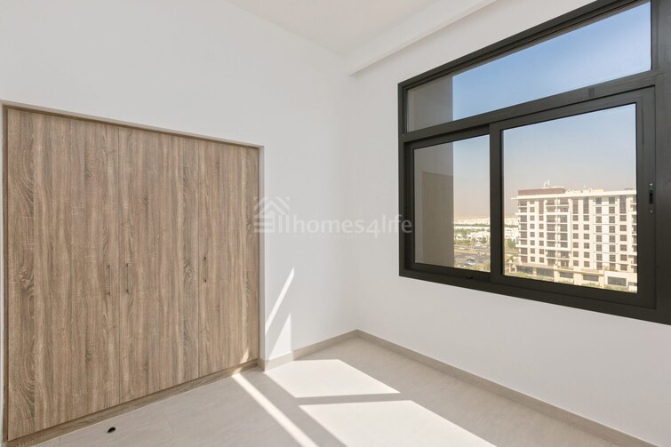  Apartment for Sale, Town Square, Dubai
