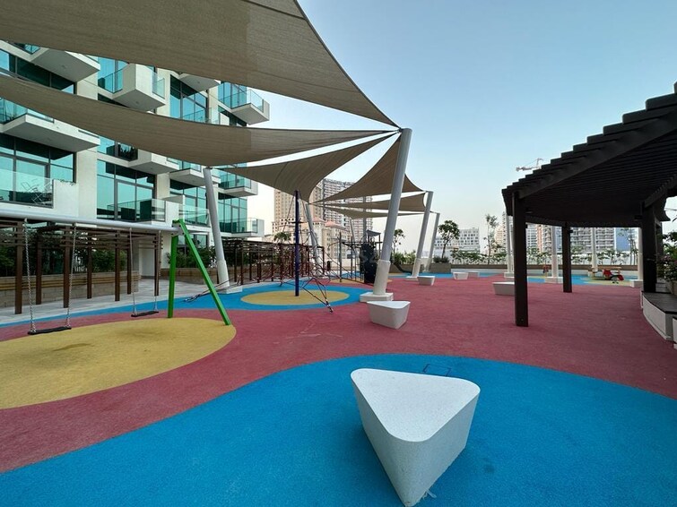 Dubai Healthcare City Phase 2 Apartment for Rent, Al Jaddaf, Dubai