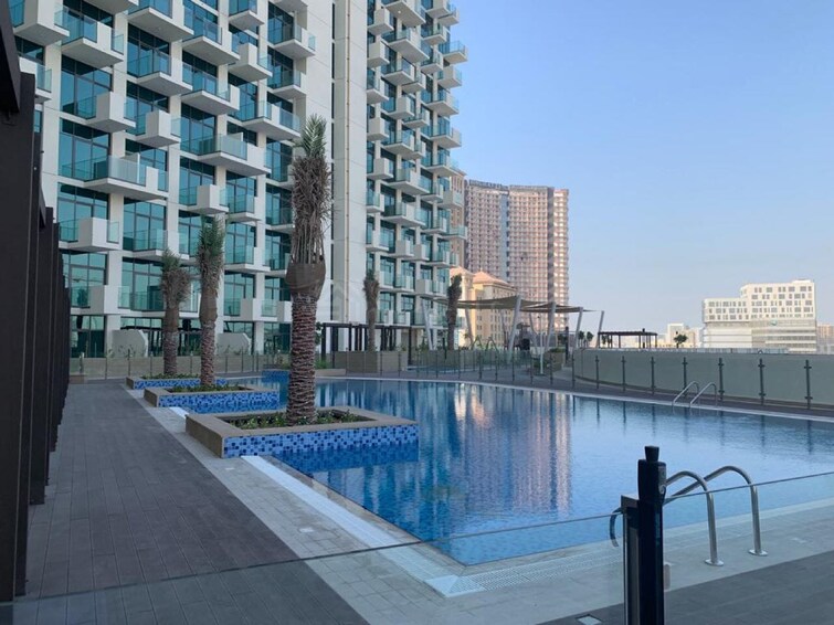 Dubai Healthcare City Phase 2 Apartment for Rent, Al Jaddaf, Dubai