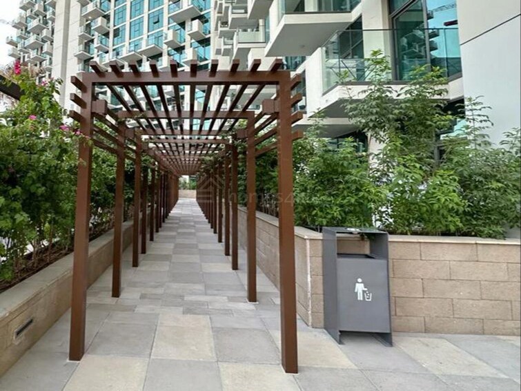 Dubai Healthcare City Phase 2 Apartment for Rent, Al Jaddaf, Dubai