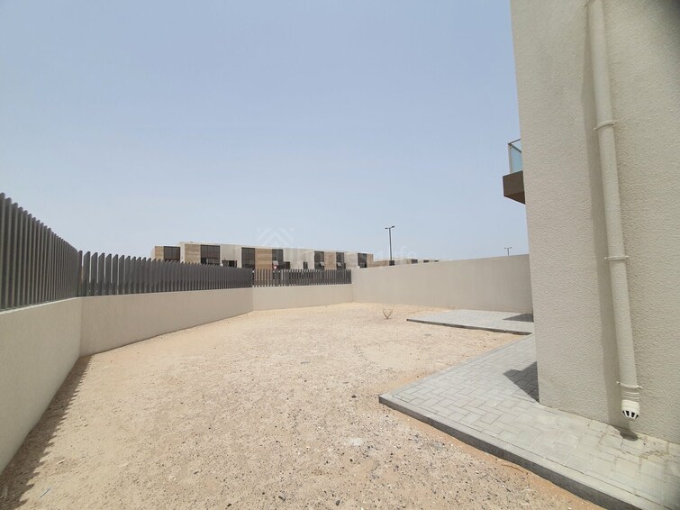 District 11 Townhouse for Rent, Mohammed Bin Rashid City, Dubai