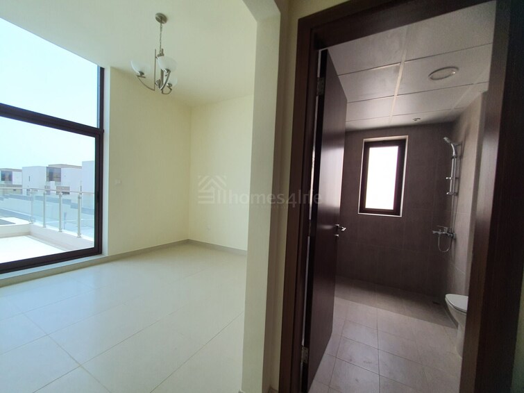 District 11 Townhouse for Rent, Mohammed Bin Rashid City, Dubai