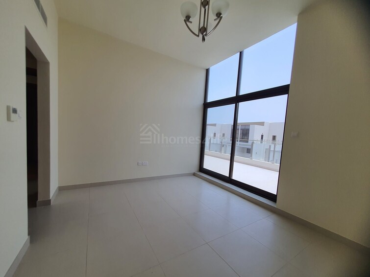 District 11 Townhouse for Rent, Mohammed Bin Rashid City, Dubai