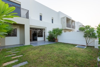 3 BR Townhouse For Sale in Noor Townhouses Cover Image