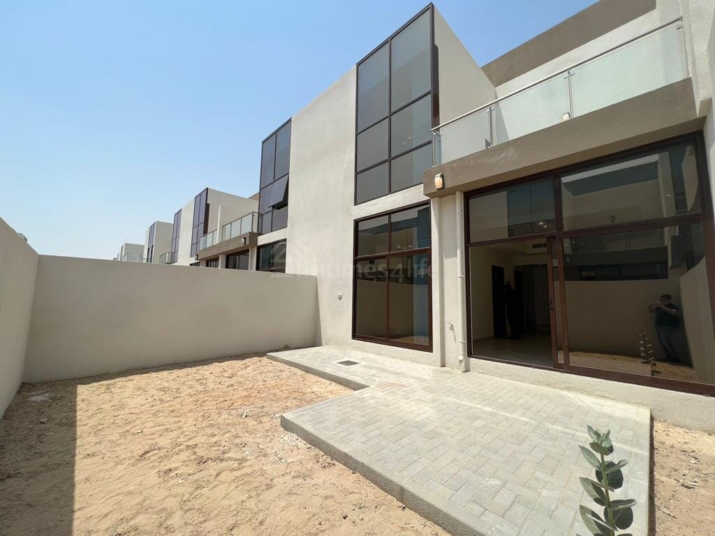 District 11 Townhouse for Rent, Mohammed Bin Rashid City, Dubai