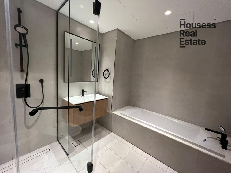 Marquise Square Apartment for Sale, Business Bay, Dubai