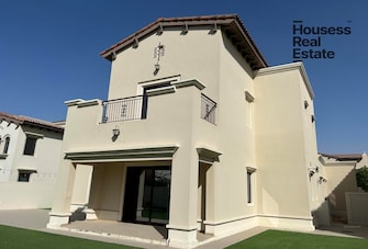 4 BR Villa For Rent in Rosa Cover Image