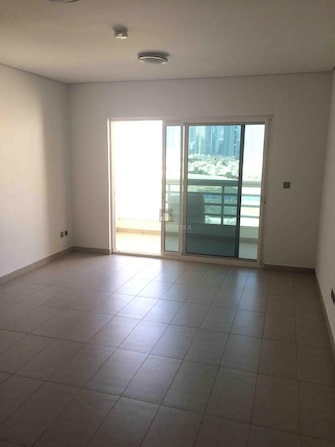 3 BR Apartment For Rent in Jumeirah Heights C Cover Image