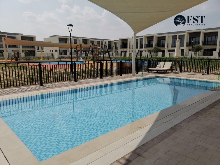 Shams Townhouses Townhouse for Rent, Town Square, Dubai